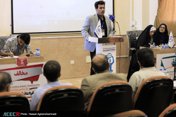 مناظره با محور «جنگ اخیر و ظرفیت جمهوری اسلامی برای ایجاد انسجام ملی» برگزار شد